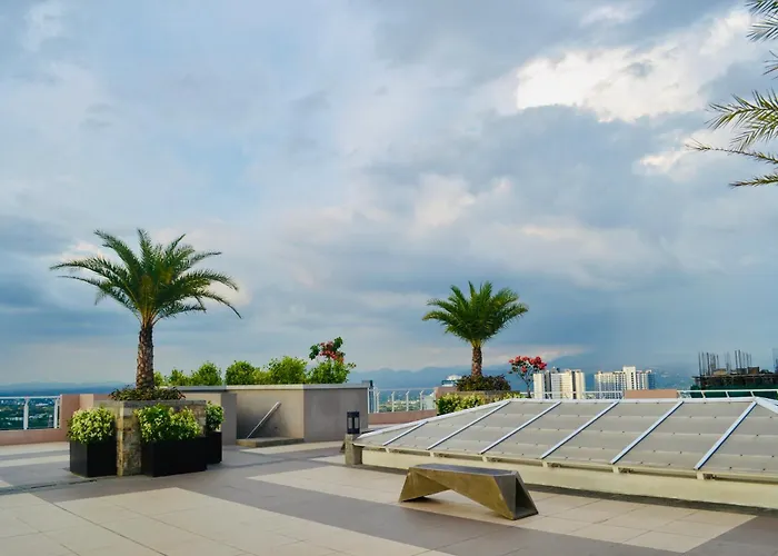 Den And Then - Sky Lounge Haven 5*