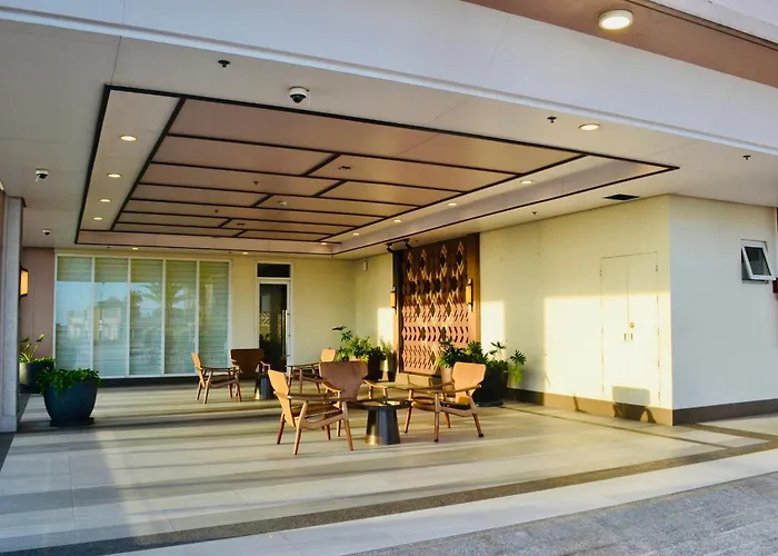 Den And Then - Sky Lounge Haven 5* Manila